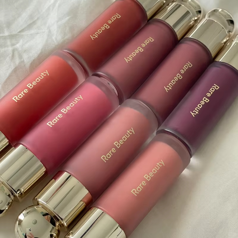 Rare Beauty Liquid Blush Silky - Rare Beauty Makeup Kit recension och pris