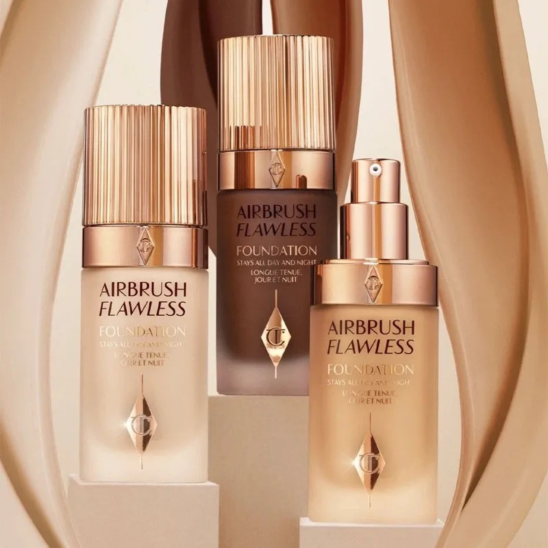 Charlotte Tilbury Lip Gloss Hi - Rare Beauty Makeup Kit recension och pris